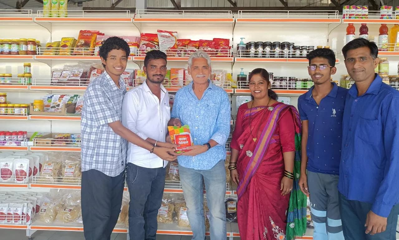 Celebrity visiting Kaka Pedhewale
